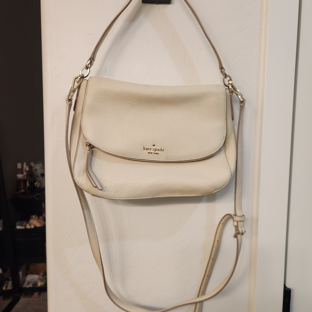 Kate Spade Cream Shoulder Bag with Versatile Straps